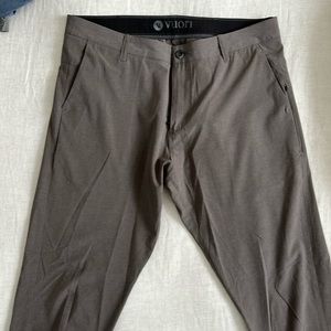 Vuori men’s aim pant cocoa color size 34